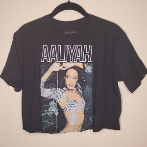 Aaliyah "One In A Million" cropped tee